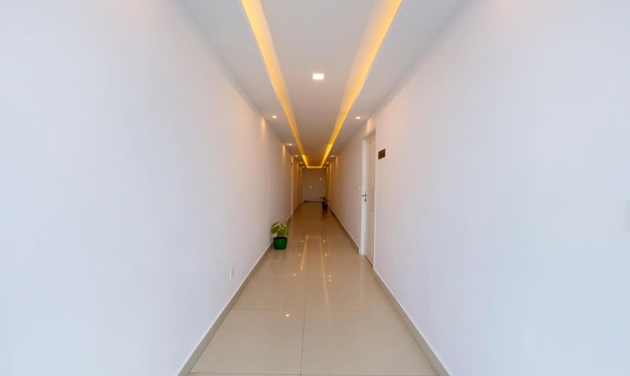 Treebo Trend Airport Avenue Plaza Cochin Airport 호텔 Kochi 외부 사진