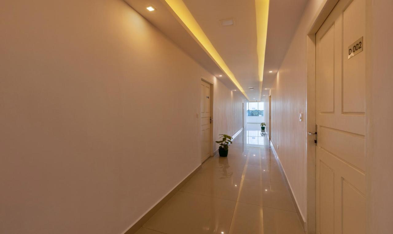 Treebo Trend Airport Avenue Plaza Cochin Airport 호텔 Kochi 외부 사진